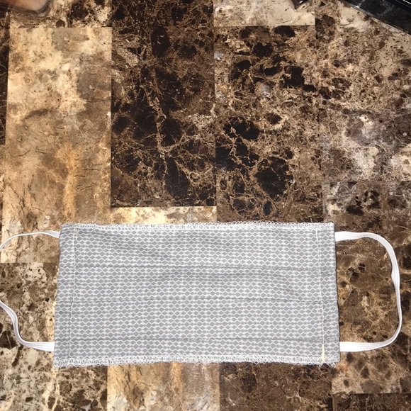 Cloth Mask - Picture 6 of 6